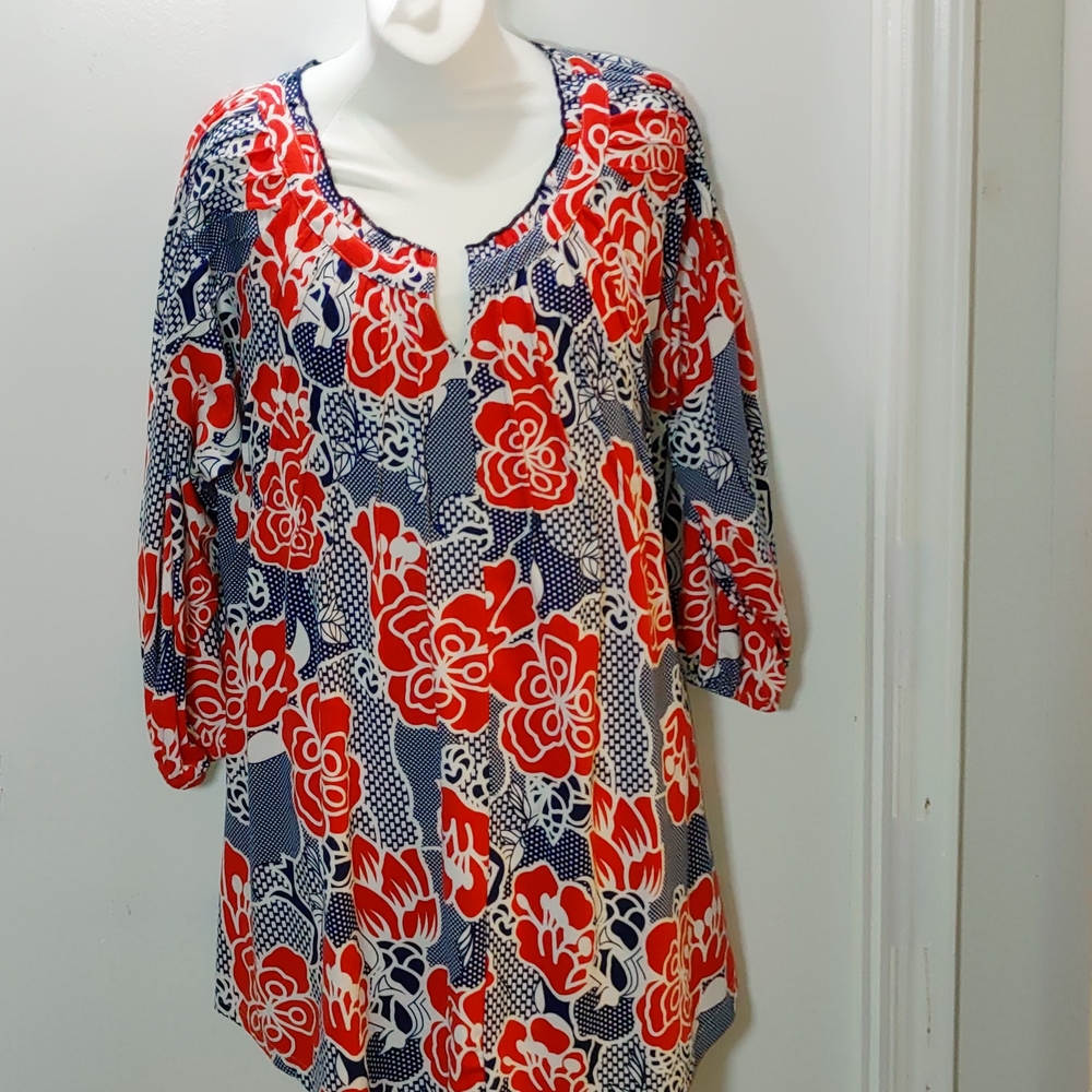 Reborn VNeck Tunic Top Womens Plus 2X Floral Hawian Red White & Blue 3/4 Sleeve